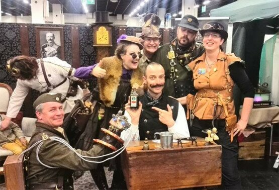 [cml_media_alt id='3197']Amt & Friends[/cml_media_alt]